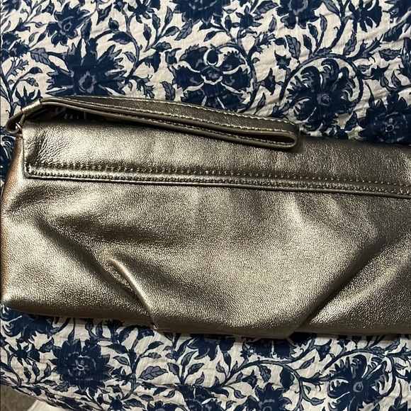 Banana Republic ruched bronze leather Clutch Bag - Picture 3 of 5